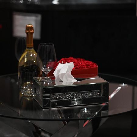 Love Time Marseilles Exterior foto